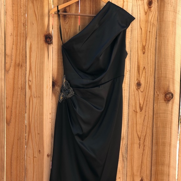 Eliza J, One Shoulder Cocktail Dress in Black - Picture 6 of 6